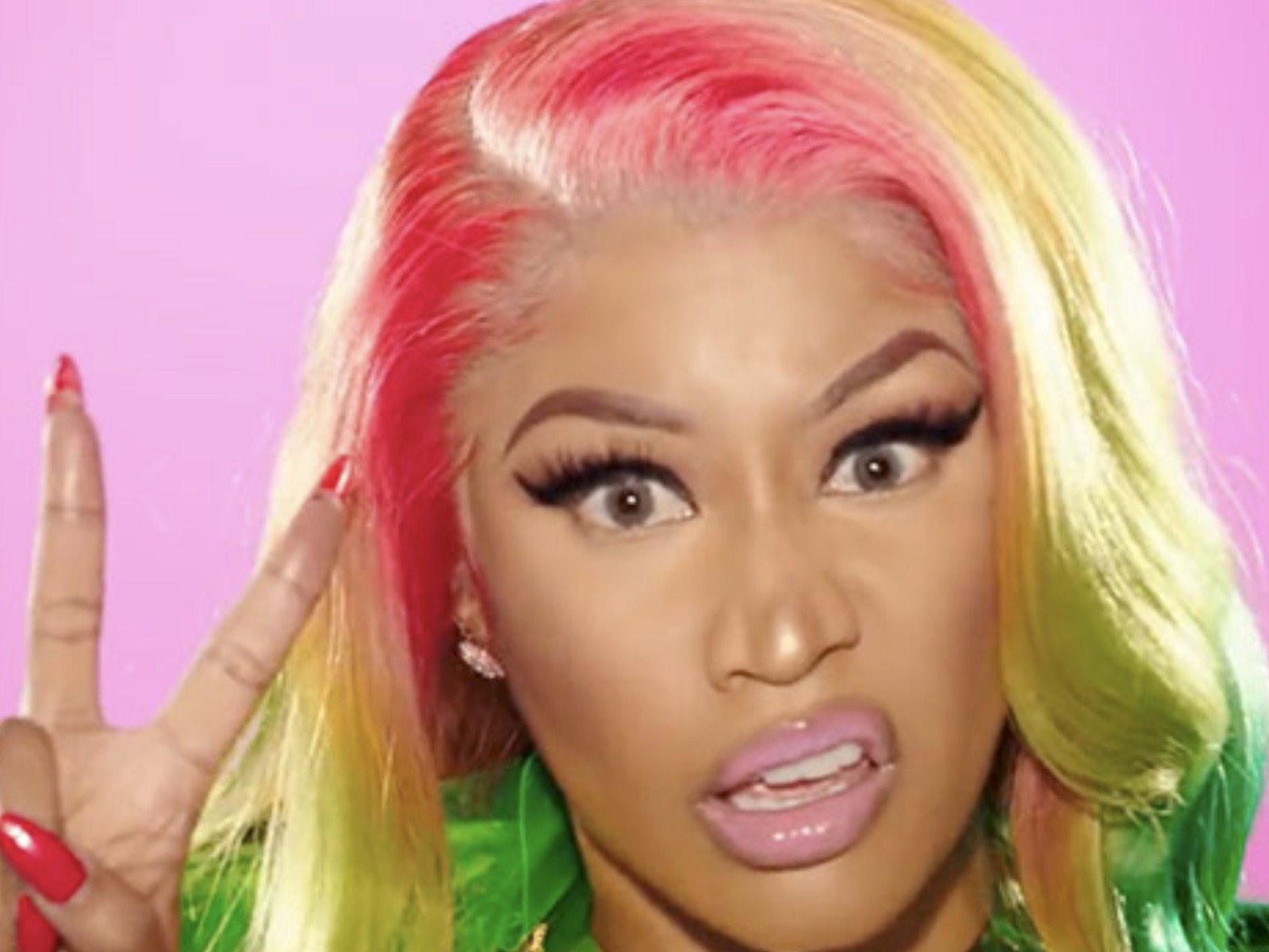Nicki Minaj's Clout Intensifies After Cardi B Bout, Queen Radio Quadruples In ...1600 x 1200