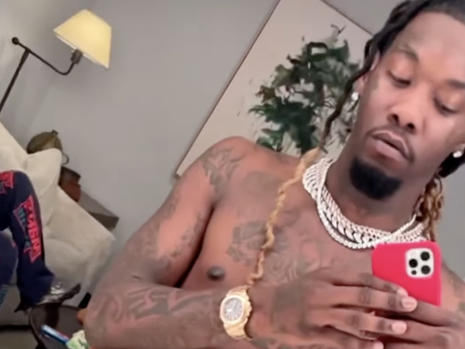 Offset Tries To Turn Himself Into A Thirst Trap  SOHH.com